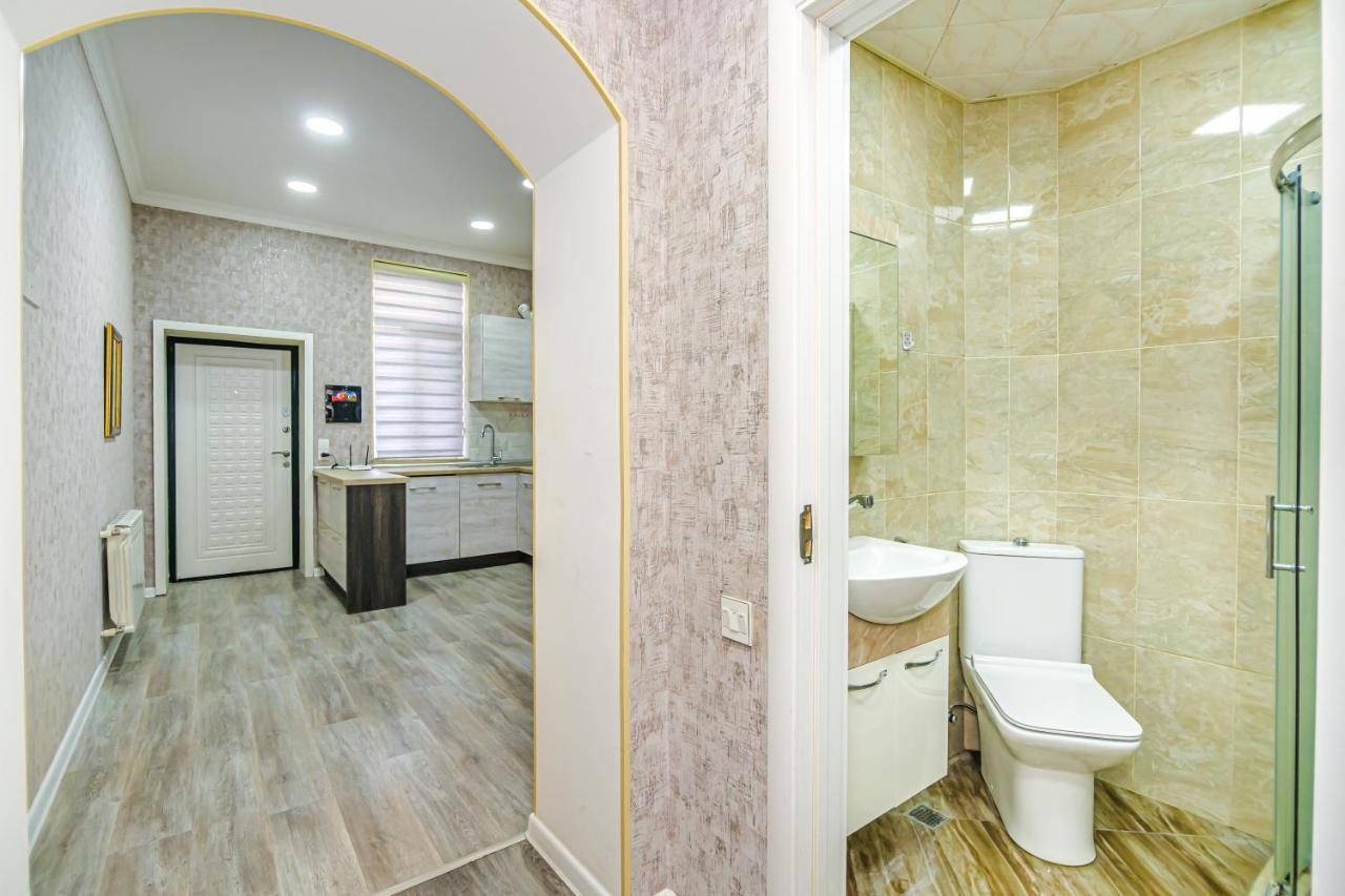 Luxury 2 Room Apartment In The Center Baku Exterior photo