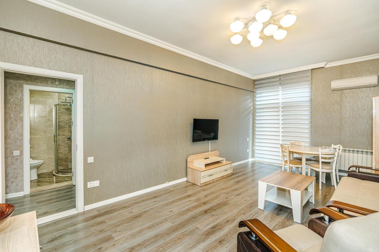 Luxury 2 Room Apartment In The Center Baku Exterior photo