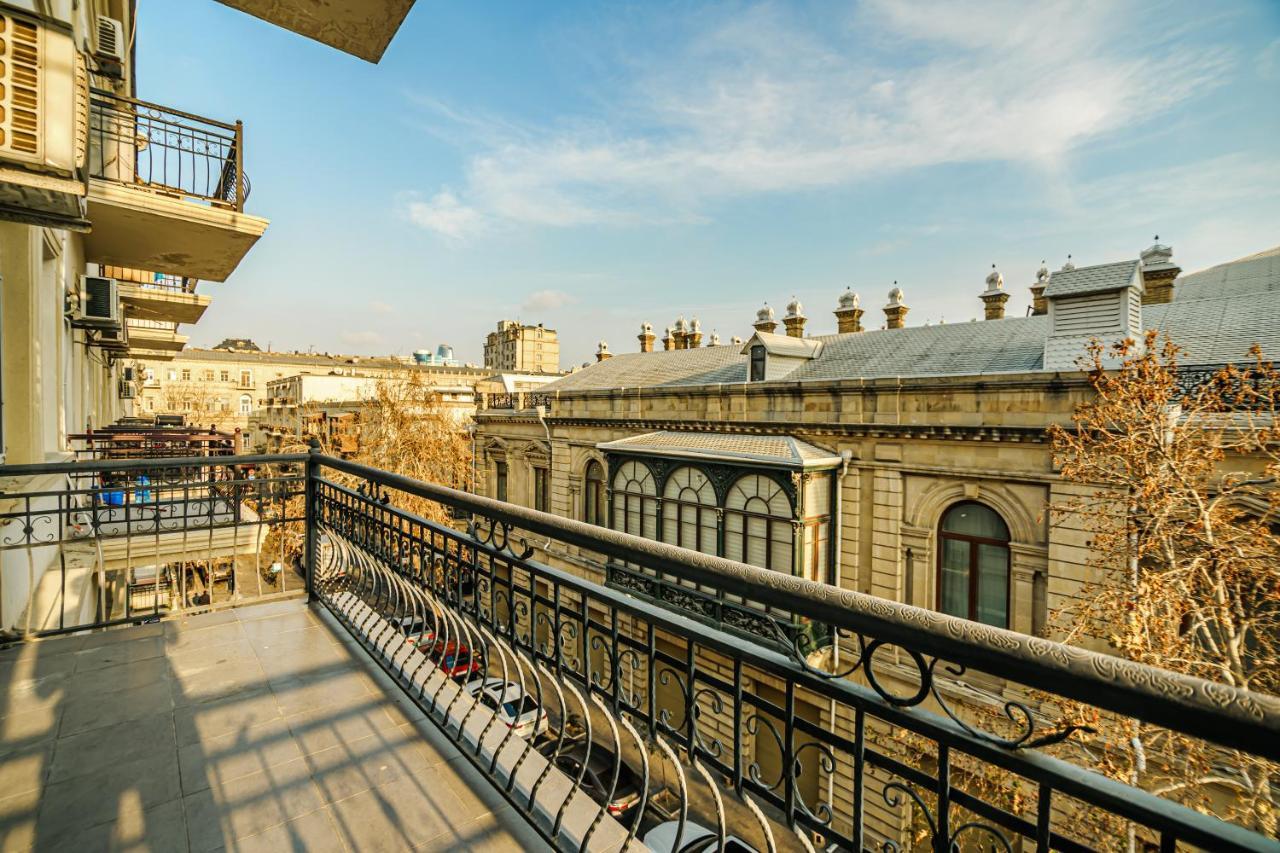 Luxury 2 Room Apartment In The Center Baku Exterior photo