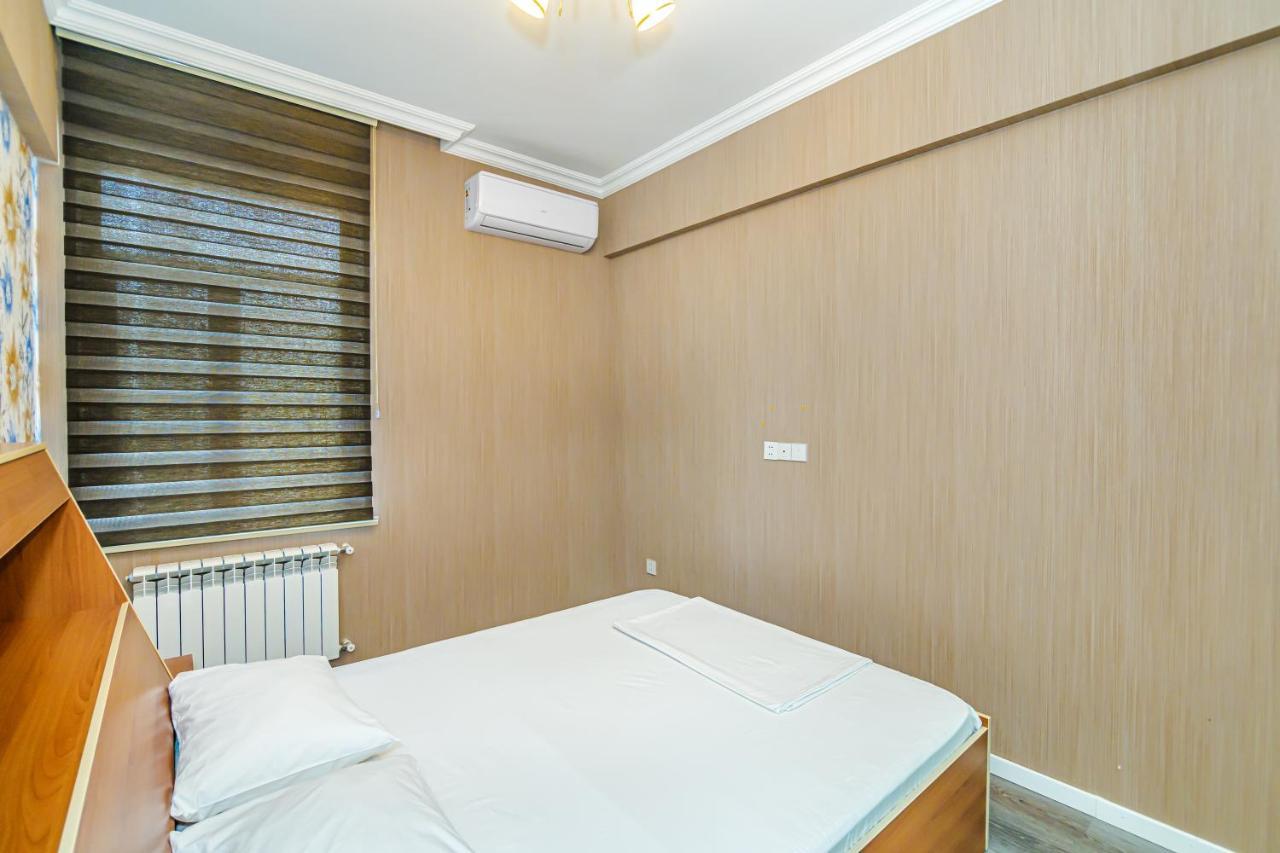 Luxury 2 Room Apartment In The Center Baku Exterior photo